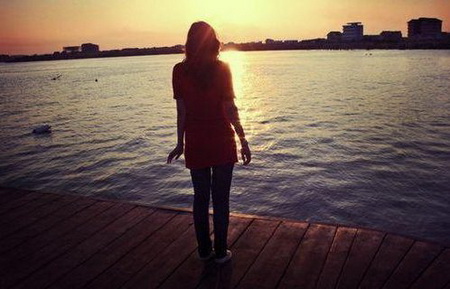 唯美意境女生阳光图片