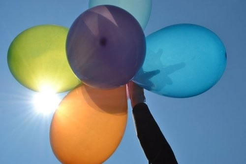 爱情有关的凄美气球图片